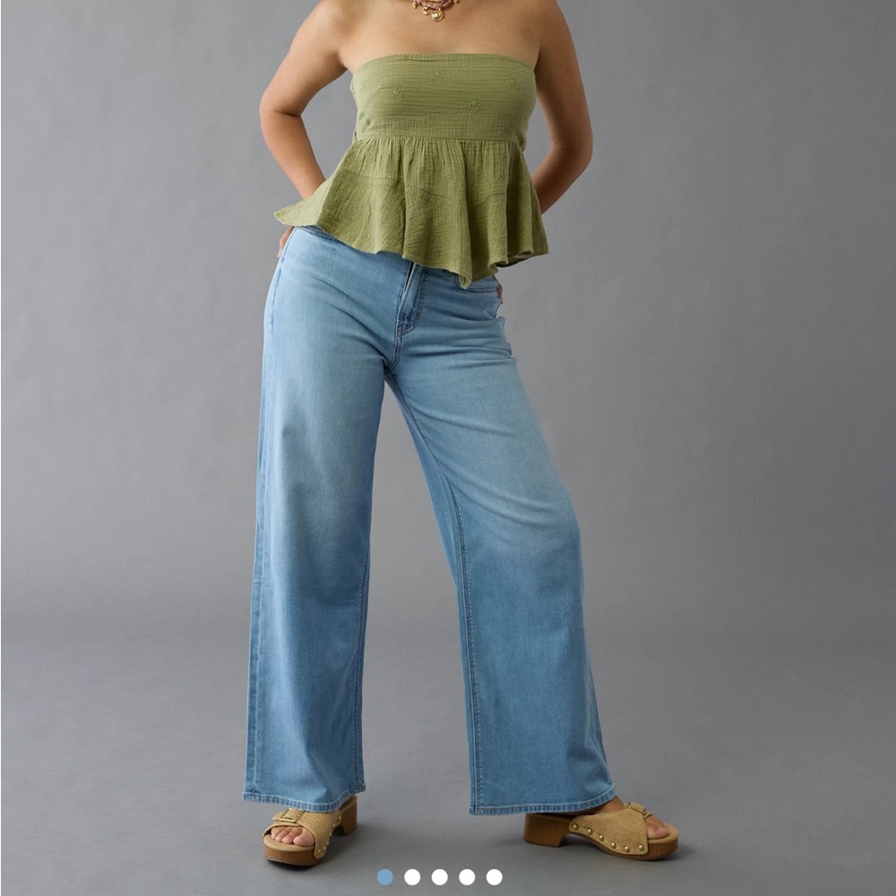 American Eagle Dreamy Drape Stretch Curvy Super High-Waisted Baggy Wide-Leg Jean - Picture 3 of 10